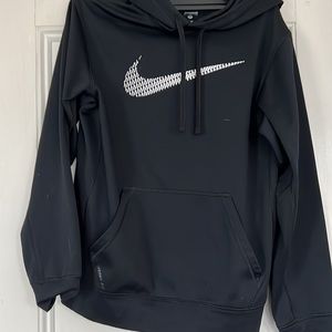 Nike therma fit hoody.